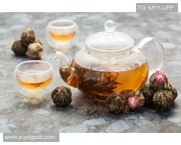 足球明星品茶时光的独特杯子背后的故事与情感